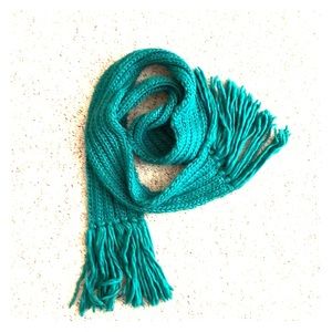 Green Wool Knitted Forever 21 Scarf with fringe